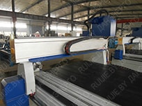 Фрезерный станок с ЧПУ RJ 1318 Фрезерный станок с ЧПУ RJ 1318