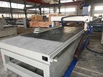 Фрезерный станок с ЧПУ RJ 1318 Фрезерный станок с ЧПУ RJ 1318