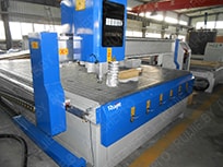 Фрезерный станок с ЧПУ RJ 1325 с вакуумным столом Фрезерный станок с ЧПУ RJ 1325 с вакуумным столом